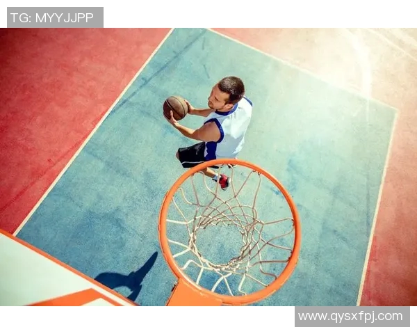 帅气篮球足球明星的魅力与风采展现运动场上的青春活力与激情