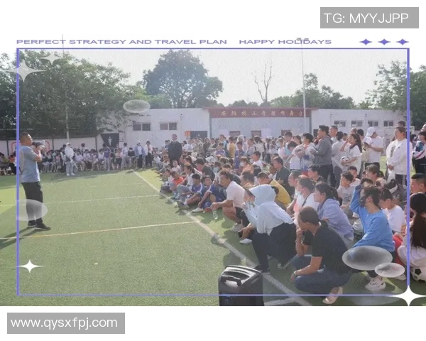 足球明星与孩子共度欢乐时光的视频记录温馨瞬间与亲子互动的美好回忆